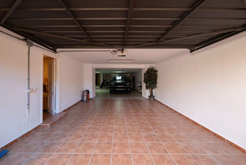 R4938145-Villa-For-Sale-Marbella-Detached-3-Beds-800-Built-12