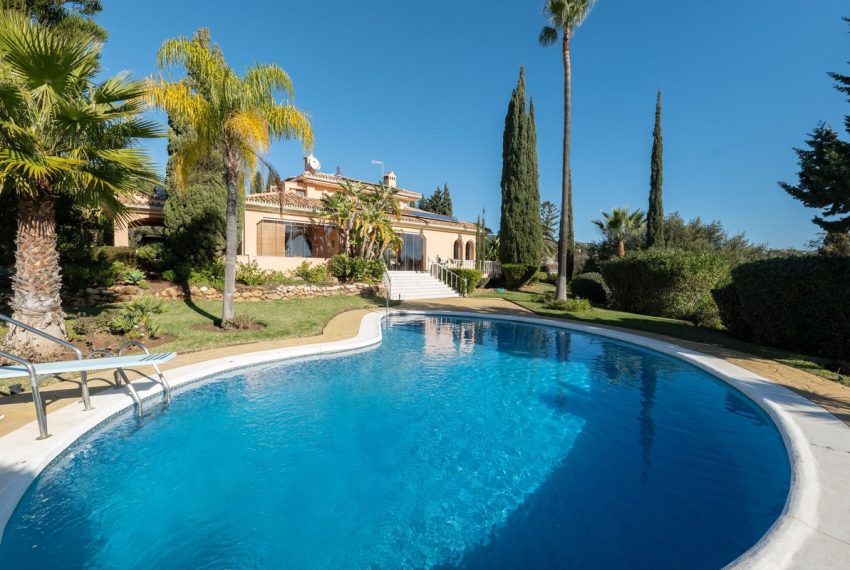 R4938145-Villa-For-Sale-Marbella-Detached-3-Beds-800-Built-5