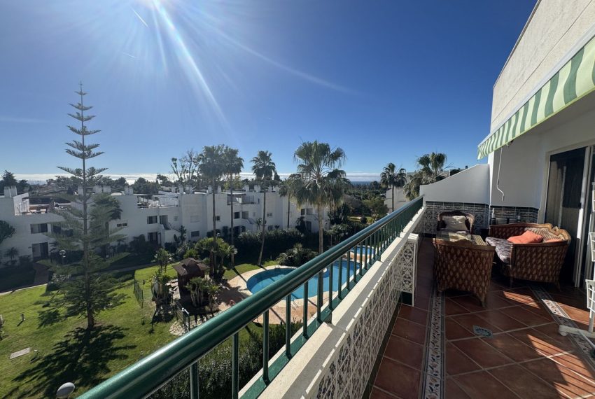 R4942090-Apartment-For-Sale-Guadalmina-Baja-Penthouse-2-Beds-98-Built-2