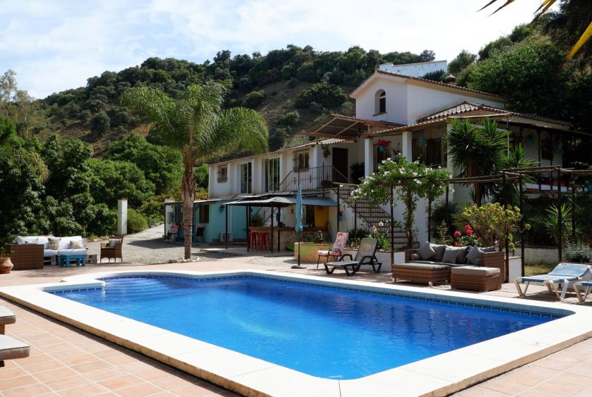 R4950742-Villa-For-Sale-Coin-Finca-4-Beds-476-Built-11