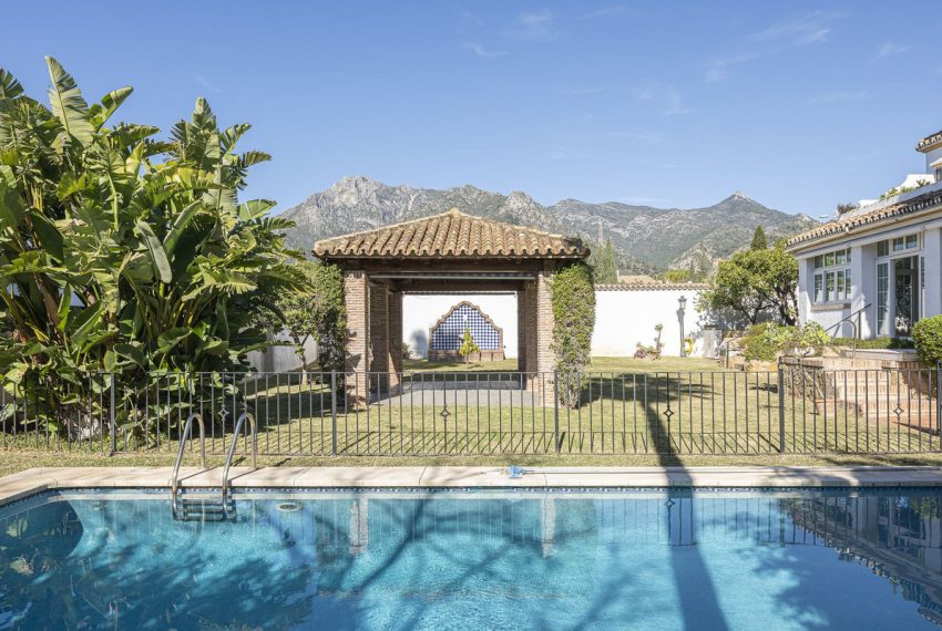 R4955287-Villa-For-Sale-Marbella-Detached-5-Beds-247-Built-13