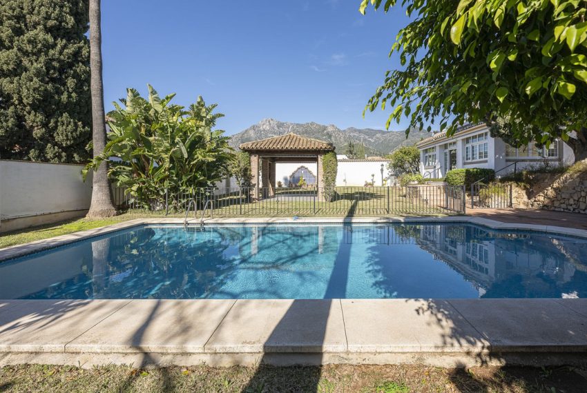 R4955287-Villa-For-Sale-Marbella-Detached-5-Beds-247-Built-14