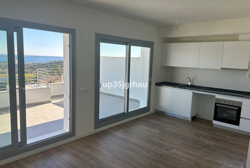 R4955473-Apartment-For-Sale-Estepona-Penthouse-2-Beds-100-Built-2