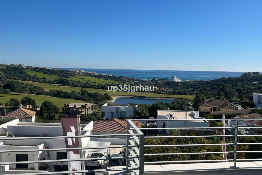 R4955473-Apartment-For-Sale-Estepona-Penthouse-2-Beds-100-Built