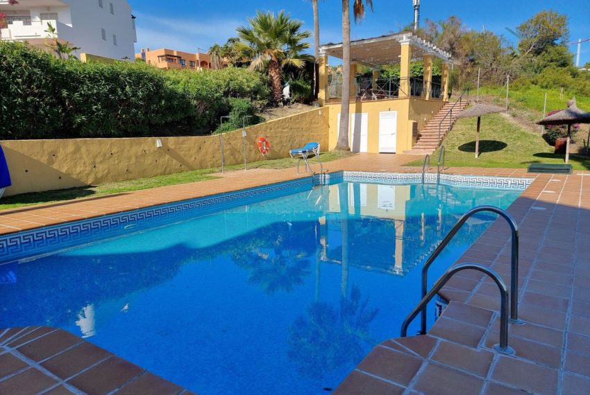 R4957453-Apartment-For-Sale-Estepona-Penthouse-3-Beds-132-Built