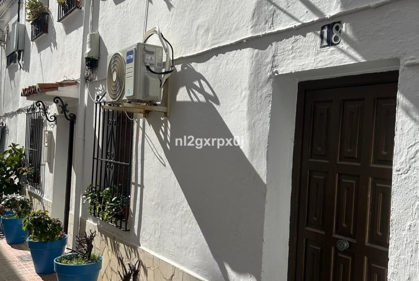 R4958077-Villa-For-Sale-Marbella-Detached-3-Beds-145-Built-2