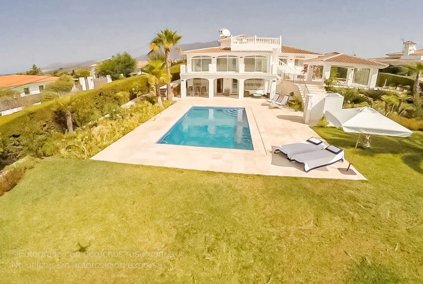 R4965697-Villa-For-Sale-Estepona-Detached-7-Beds-502-Built-2