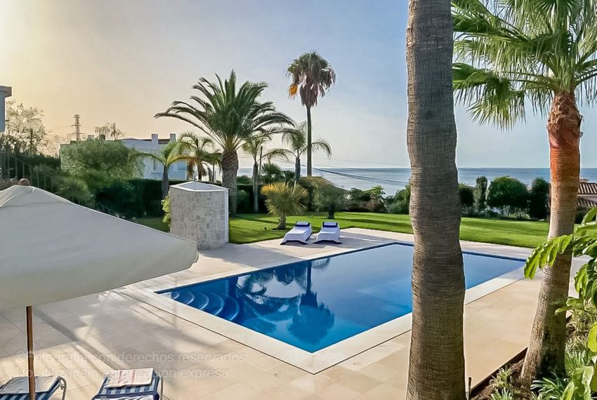 R4965697-Villa-For-Sale-Estepona-Detached-7-Beds-502-Built-9